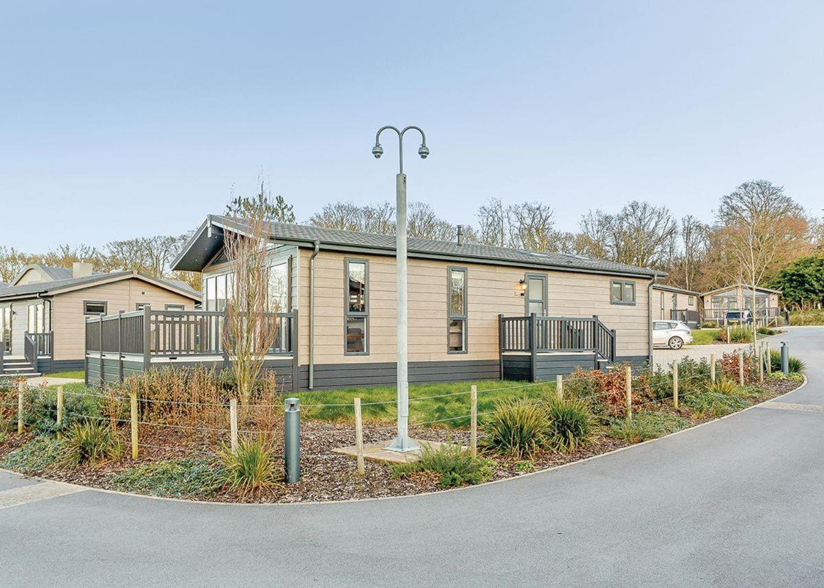 Hawkchurch Resort And Spa エクステリア 写真
